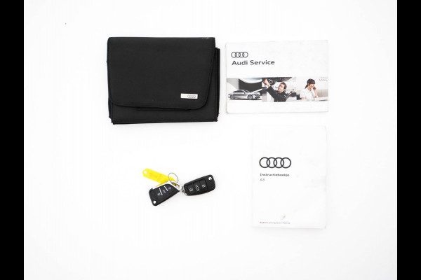 Audi A3 Sportback 1.5 TFSI CoD S-Line-Sportpack Edition Aut. *FULL-LED | LEATHER-FABRIC | NAVI-FULLMAP | SPORT-SEATS | AUDI-SOUND | ECC | PDC | PRIVACY-GLASS | CRUISE | 18''ALU*