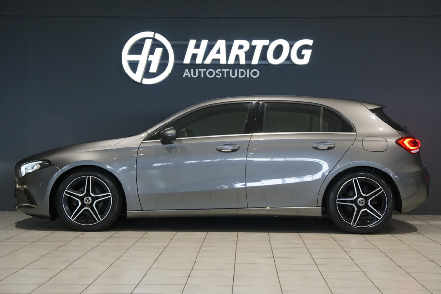 Mercedes-Benz A-Klasse 180 d AUTOMAAT + AFNEEMBARE TREKHAAK / 18'' / LED / CAMERA