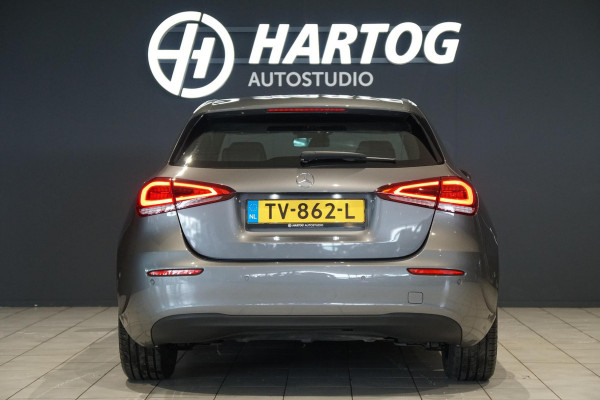 Mercedes-Benz A-Klasse 180 d AUTOMAAT + AFNEEMBARE TREKHAAK / 18'' / LED / CAMERA