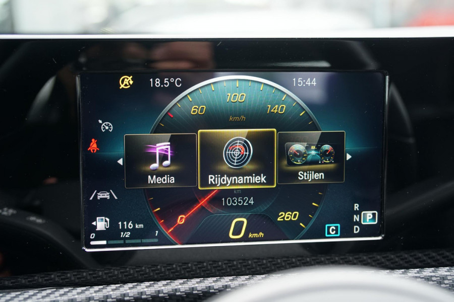 Mercedes-Benz A-Klasse 180 d AUTOMAAT + AFNEEMBARE TREKHAAK / 18'' / LED / CAMERA