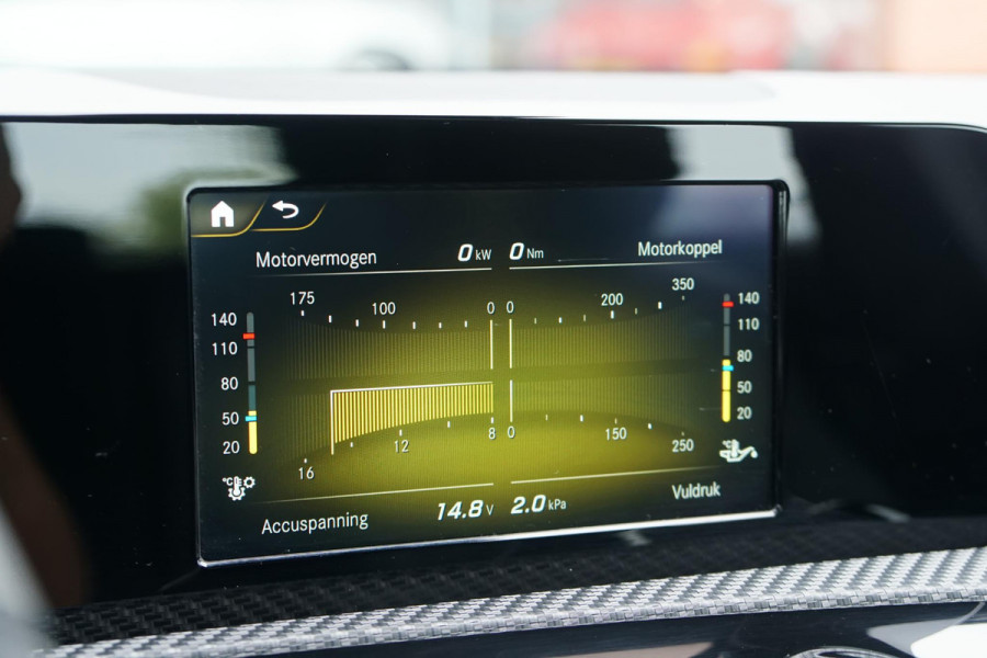 Mercedes-Benz A-Klasse 180 d AUTOMAAT + AFNEEMBARE TREKHAAK / 18'' / LED / CAMERA