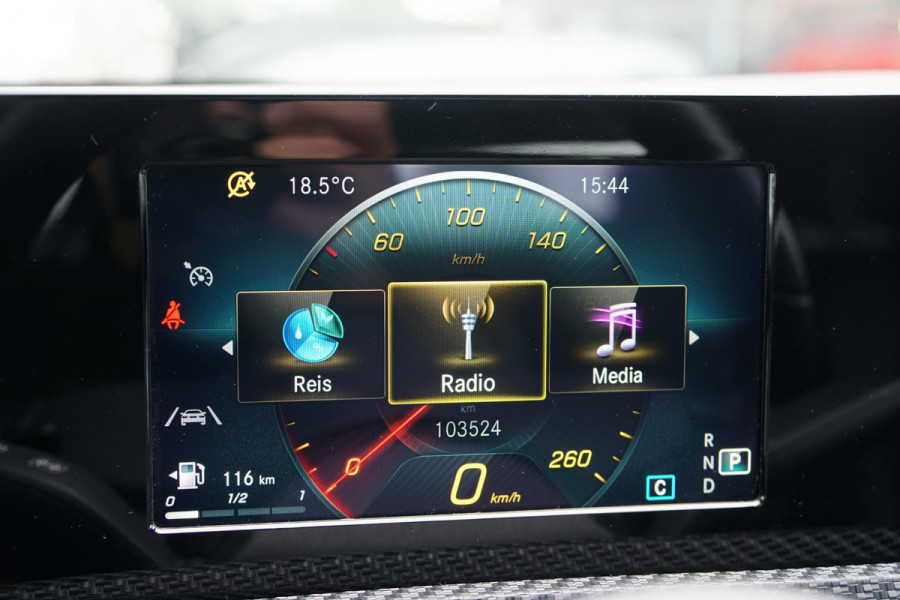 Mercedes-Benz A-Klasse 180 d AUTOMAAT + AFNEEMBARE TREKHAAK / 18'' / LED / CAMERA