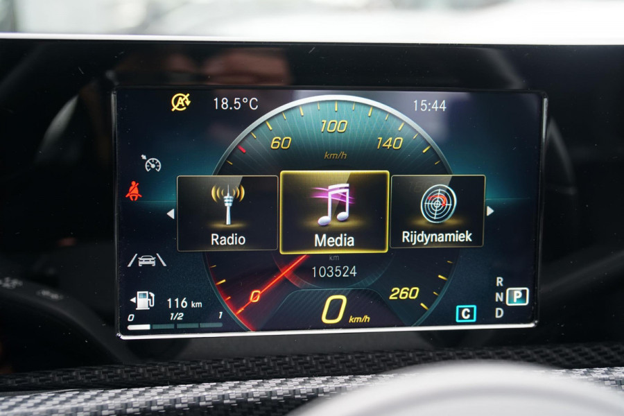 Mercedes-Benz A-Klasse 180 d AUTOMAAT + AFNEEMBARE TREKHAAK / 18'' / LED / CAMERA