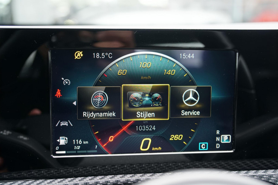 Mercedes-Benz A-Klasse 180 d AUTOMAAT + AFNEEMBARE TREKHAAK / 18'' / LED / CAMERA