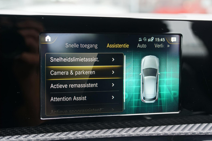 Mercedes-Benz A-Klasse 180 d AUTOMAAT + AFNEEMBARE TREKHAAK / 18'' / LED / CAMERA
