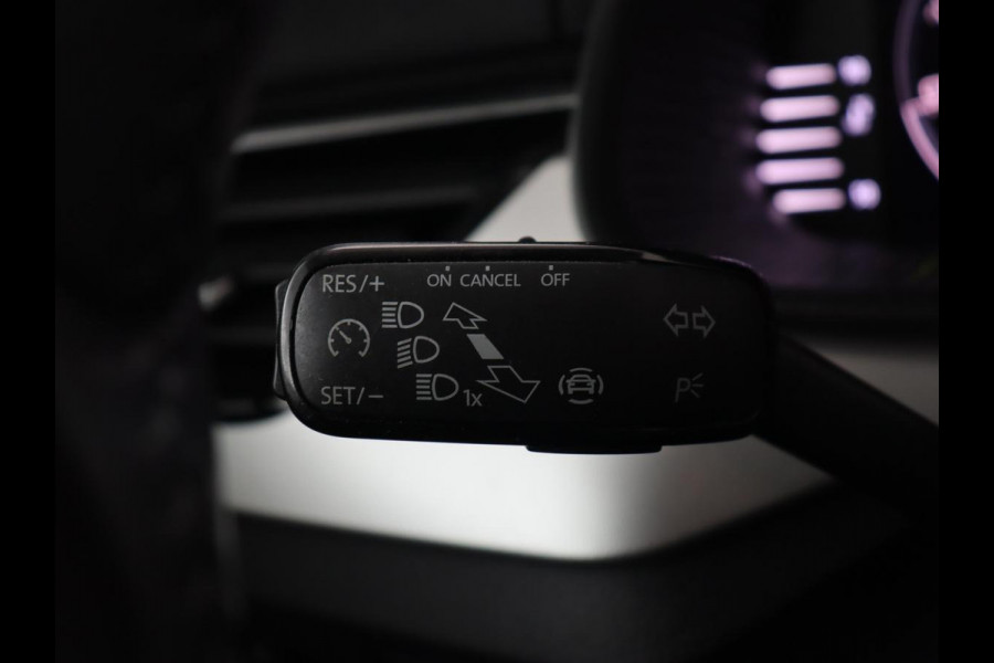 Škoda SCALA 1.0 TSI Ambition | Automaat | Virtual Cockpit | Carplay | Navigatie | Parkeerhulp | Climate control | Getint glas | Full LED