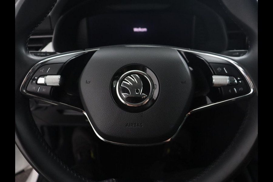Škoda SCALA 1.0 TSI Ambition | Automaat | Virtual Cockpit | Carplay | Navigatie | Parkeerhulp | Climate control | Getint glas | Full LED