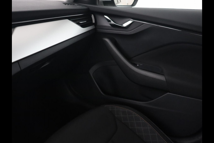 Škoda SCALA 1.0 TSI Ambition | Automaat | Virtual Cockpit | Carplay | Navigatie | Parkeerhulp | Climate control | Getint glas | Full LED