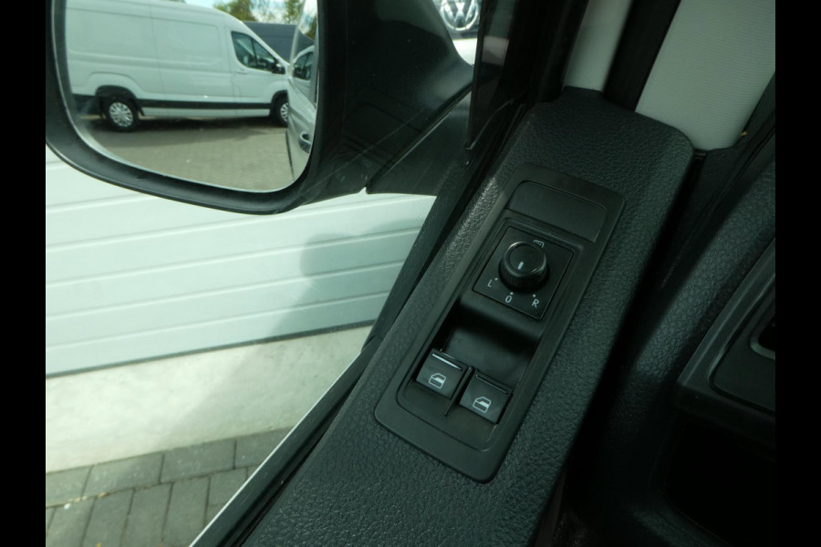 Volkswagen Transporter 2.0 TDI Euro 6, L2H1 DC dubbel Cabine, 6-zits