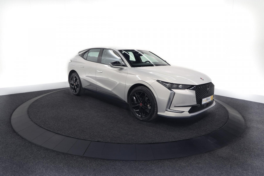 DS DS 4 PureTech 130 EAT8 Performance Line | Camera | Apple Carplay | Alcantara® bekleding | Parkeersensensoren DS DS 4 PureTech 130 EAT8 Performance Line | Camera | Apple Carplay | Alcantara® bekleding | Parkeersensensoren