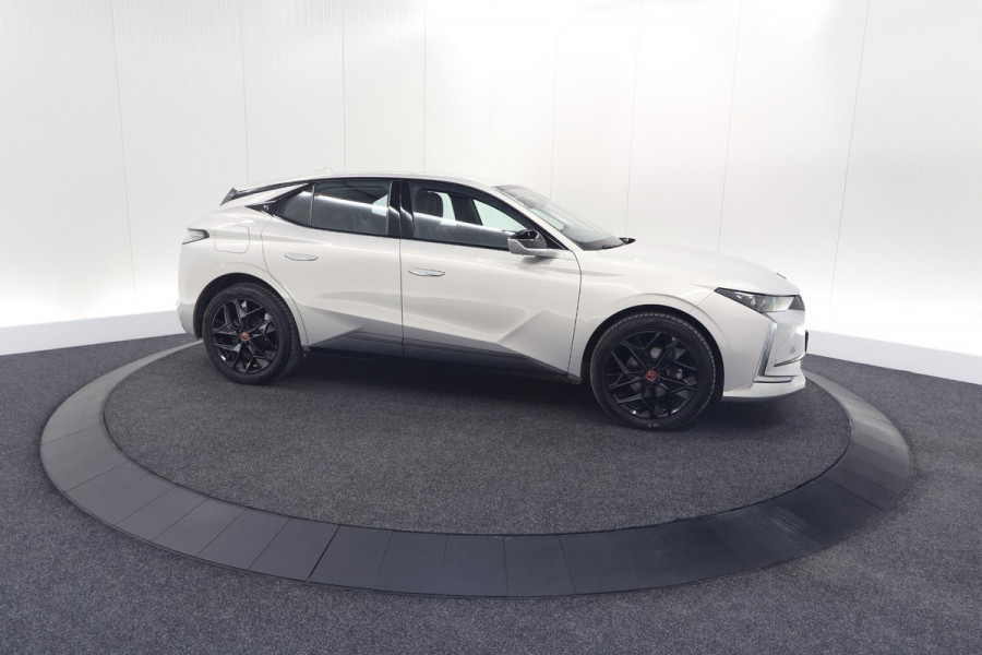 DS DS 4 PureTech 130 EAT8 Performance Line | Camera | Apple Carplay | Alcantara® bekleding | Parkeersensensoren DS DS 4 PureTech 130 EAT8 Performance Line | Camera | Apple Carplay | Alcantara® bekleding | Parkeersensensoren
