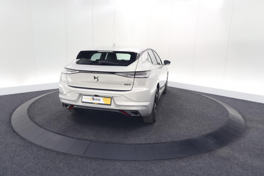 DS DS 4 PureTech 130 EAT8 Performance Line | Camera | Apple Carplay | Alcantara® bekleding | Parkeersensensoren DS DS 4 PureTech 130 EAT8 Performance Line | Camera | Apple Carplay | Alcantara® bekleding | Parkeersensensoren