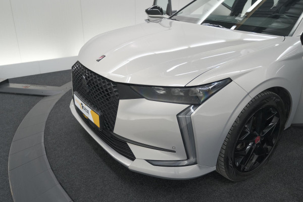 DS DS 4 PureTech 130 EAT8 Performance Line | Camera | Apple Carplay | Alcantara® bekleding | Parkeersensensoren DS DS 4 PureTech 130 EAT8 Performance Line | Camera | Apple Carplay | Alcantara® bekleding | Parkeersensensoren
