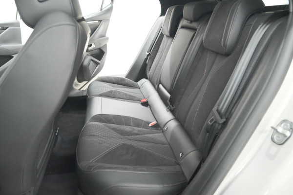 DS DS 4 PureTech 130 EAT8 Performance Line | Camera | Apple Carplay | Alcantara® bekleding | Parkeersensensoren DS DS 4 PureTech 130 EAT8 Performance Line | Camera | Apple Carplay | Alcantara® bekleding | Parkeersensensoren