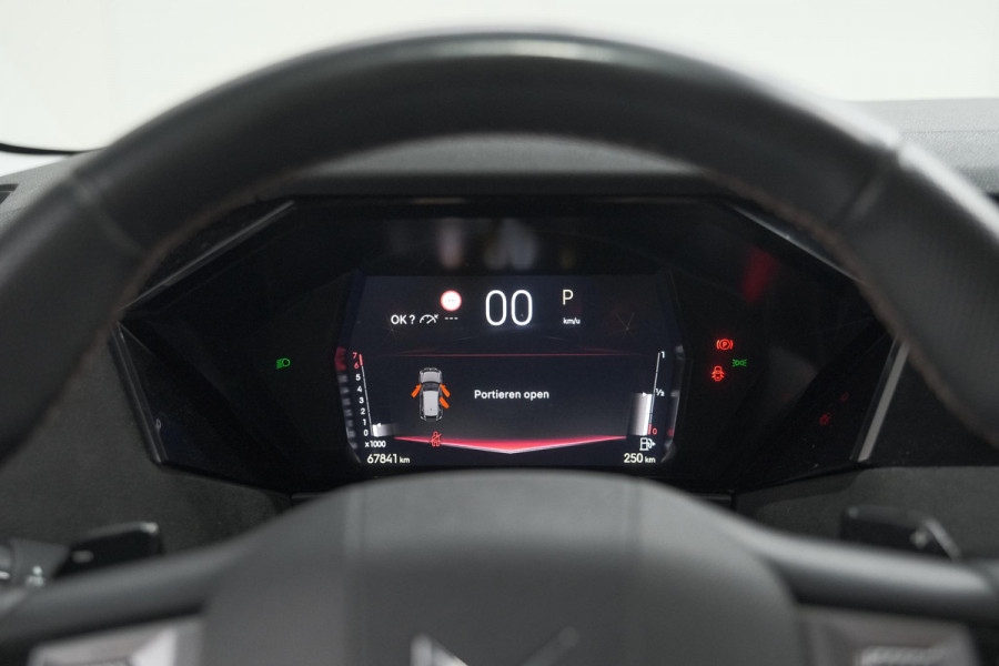 DS DS 4 PureTech 130 EAT8 Performance Line | Camera | Apple Carplay | Alcantara® bekleding | Parkeersensensoren DS DS 4 PureTech 130 EAT8 Performance Line | Camera | Apple Carplay | Alcantara® bekleding | Parkeersensensoren