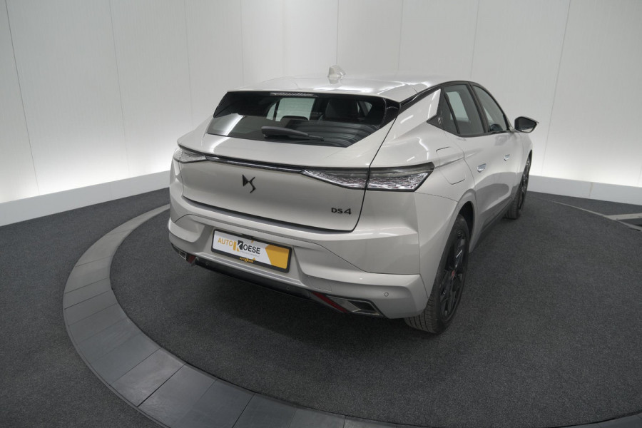 DS DS 4 PureTech 130 EAT8 Performance Line | Camera | Apple Carplay | Alcantara® bekleding | Parkeersensensoren DS DS 4 PureTech 130 EAT8 Performance Line | Camera | Apple Carplay | Alcantara® bekleding | Parkeersensensoren