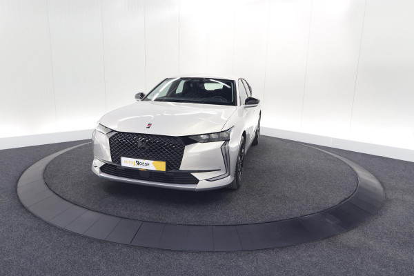DS DS 4 PureTech 130 EAT8 Performance Line | Camera | Apple Carplay | Alcantara® bekleding | Parkeersensensoren DS DS 4 PureTech 130 EAT8 Performance Line | Camera | Apple Carplay | Alcantara® bekleding | Parkeersensensoren