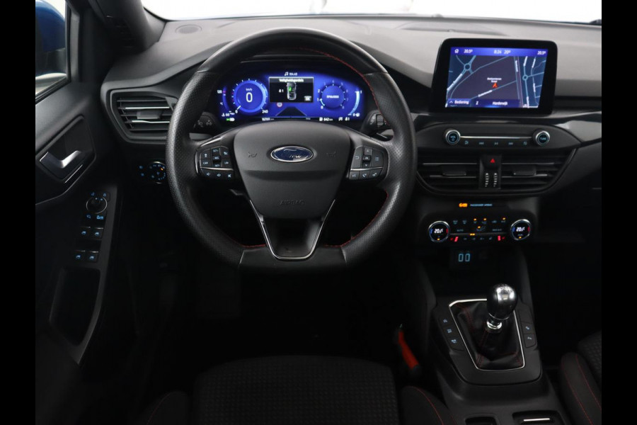Ford Focus 1.0 EcoBoost ST Line X | Panoramadak | Stoel & stuurverwarming | Camera | Adaptive cruise | Digital Cockpit | B&O Sound | Navigatie | Full LED | Climate control