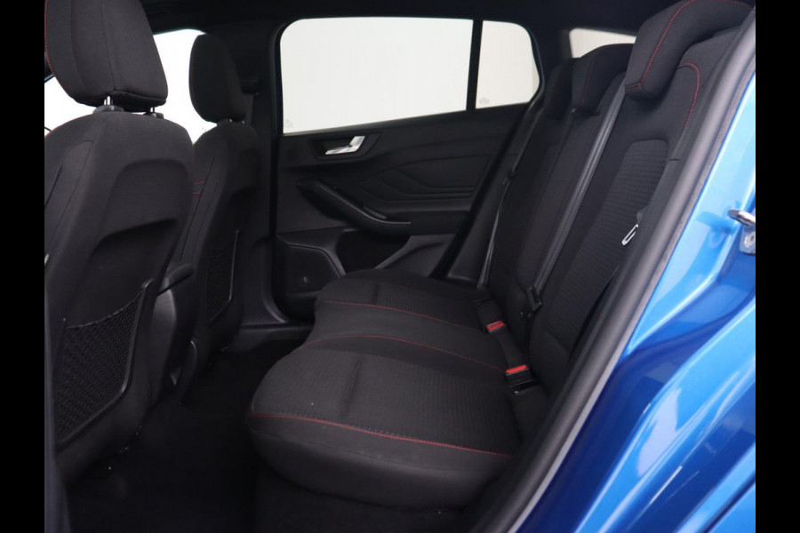 Ford Focus 1.0 EcoBoost ST Line X | Panoramadak | Stoel & stuurverwarming | Camera | Adaptive cruise | Digital Cockpit | B&O Sound | Navigatie | Full LED | Climate control