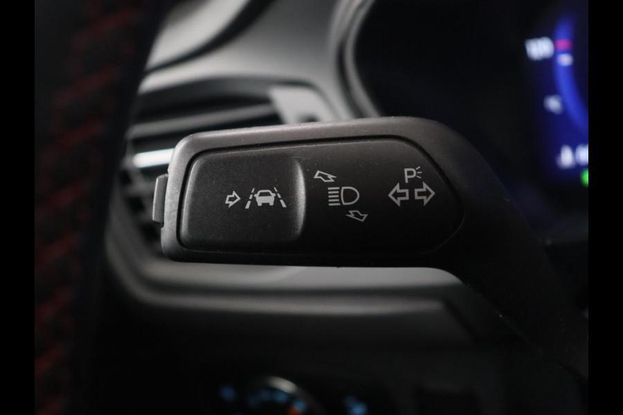 Ford Focus 1.0 EcoBoost ST Line X | Panoramadak | Stoel & stuurverwarming | Camera | Adaptive cruise | Digital Cockpit | B&O Sound | Navigatie | Full LED | Climate control