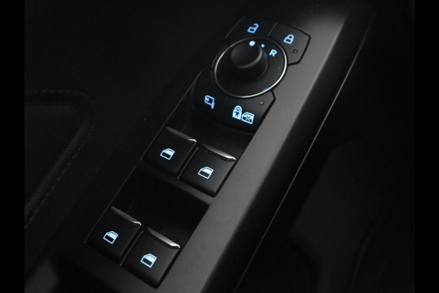 Ford Focus 1.0 EcoBoost ST Line X | Panoramadak | Stoel & stuurverwarming | Camera | Adaptive cruise | Digital Cockpit | B&O Sound | Navigatie | Full LED | Climate control