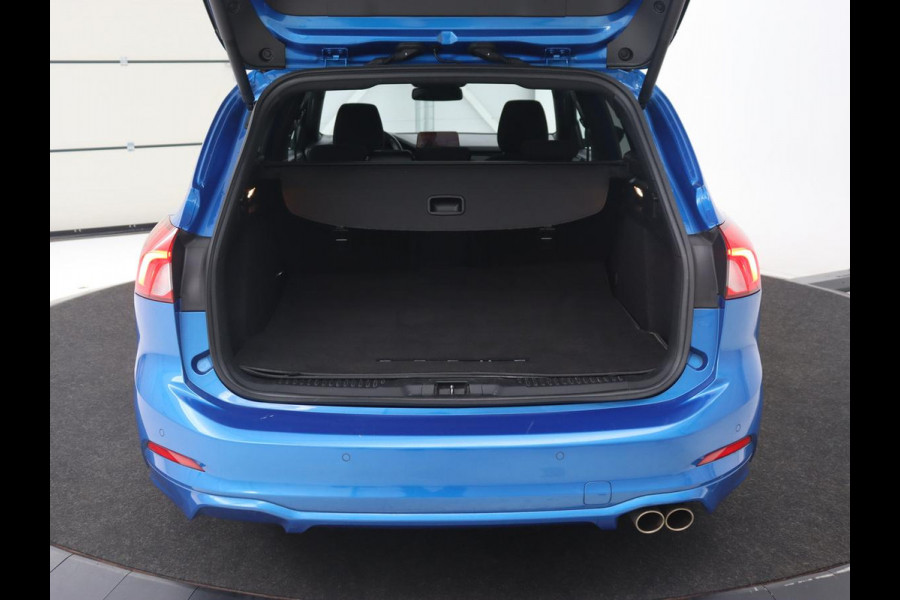 Ford Focus 1.0 EcoBoost ST Line X | Panoramadak | Stoel & stuurverwarming | Camera | Adaptive cruise | Digital Cockpit | B&O Sound | Navigatie | Full LED | Climate control