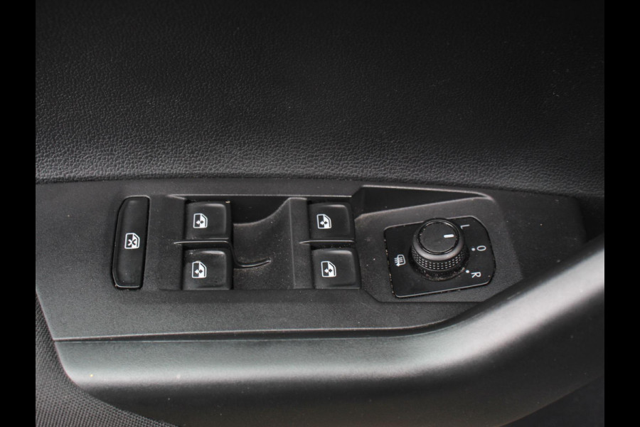 Volkswagen Polo 1.0 TSI Comfortline connect | Navigatie | Apple Carplay/Android Auto | Climate Control | Adaptive cruise Control | Stoelverwarming