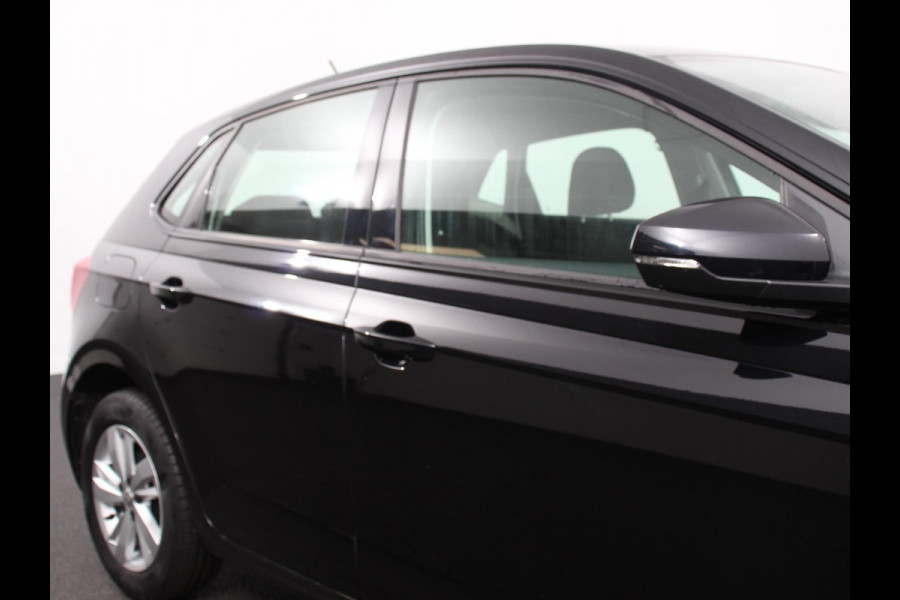 Volkswagen Polo 1.0 TSI Comfortline connect | Navigatie | Apple Carplay/Android Auto | Climate Control | Adaptive cruise Control | Stoelverwarming