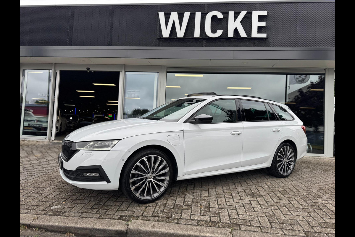 Škoda Octavia Combi 1.4 TSI iV PHEV Sport Panorama Memory Camera VOL !