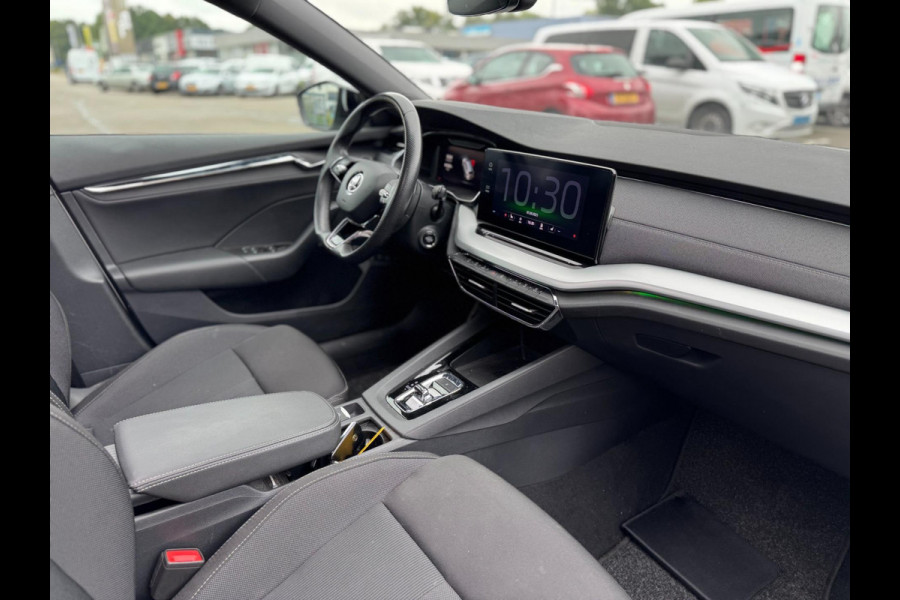 Škoda Octavia Combi 1.4 TSI iV PHEV Sport Panorama Memory Camera VOL !