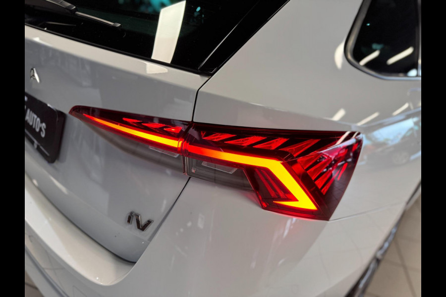 Škoda Octavia Combi 1.4 TSI iV PHEV Sport Panorama Memory Camera VOL !