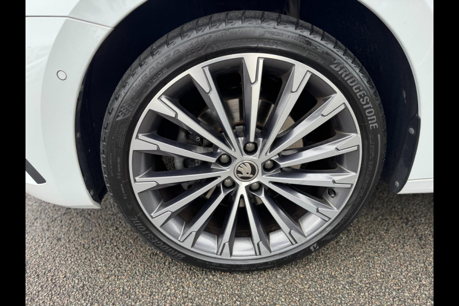 Škoda Octavia Combi 1.4 TSI iV PHEV Sport Panorama Memory Camera VOL !