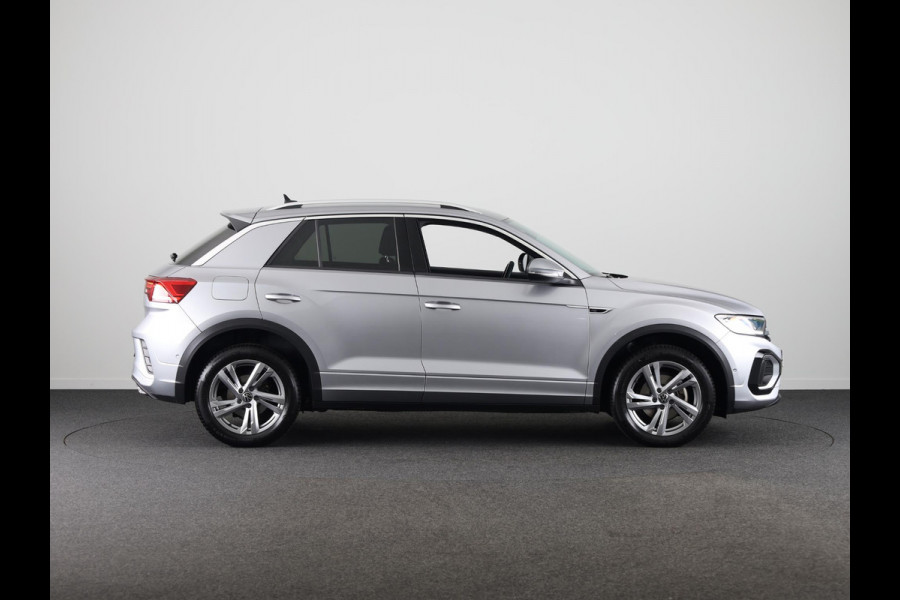 Volkswagen T-Roc 1.0 TSI R-Line Business 110 pk | Verlengde garantie | Navigatie | Parkeersensoren (Park assist) | Achteruitrijcamera | Adaptieve cruise control | R-Line |