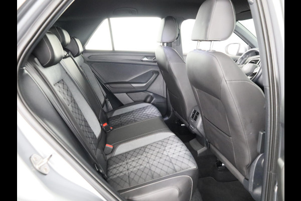 Volkswagen T-Roc 1.0 TSI R-Line Business 110 pk | Verlengde garantie | Navigatie | Parkeersensoren (Park assist) | Achteruitrijcamera | Adaptieve cruise control | R-Line |