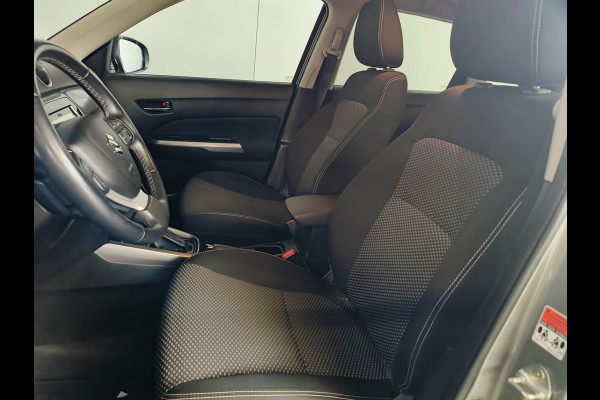 Suzuki Vitara 1.4 Boosterjet Select Automaat Rijklaar + 12 maanden Bovag-garantie Henk Jongen Auto's in Helmond,  al 50 jaar service zoals 't hoort!