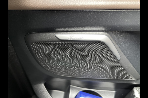 Mercedes-Benz V-Klasse 300d 237pk Extra Lang DC 5 persoons Avantgarde Edition / vaste prijs rijklaar € 52.950 ex btw / lease vanaf € 864 / AMG / burmester / leer / camera / originele Nedelandse bus !