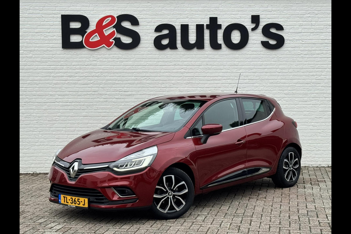 Renault Clio 0.9 TCe Intens Climate control Cruise control Bekleding half leer/half stof Parkeersensoren v/a plus camera Renault Clio 0.9 TCe Intens Climate control Cruise control Bekleding half leer/half stof Parkeersensoren v/a plus camera