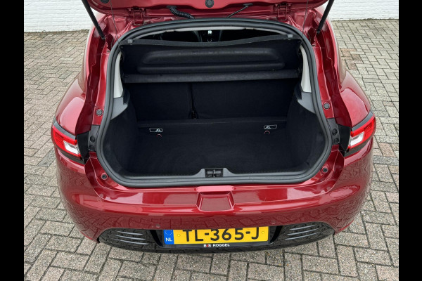 Renault Clio 0.9 TCe Intens Climate control Cruise control Bekleding half leer/half stof Parkeersensoren v/a plus camera