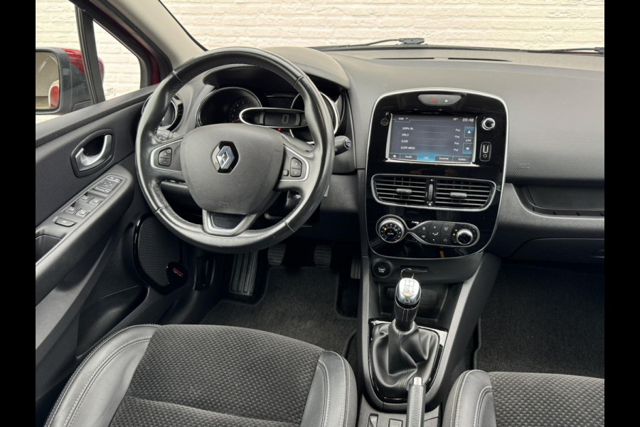 Renault Clio 0.9 TCe Intens Climate control Cruise control Bekleding half leer/half stof Parkeersensoren v/a plus camera