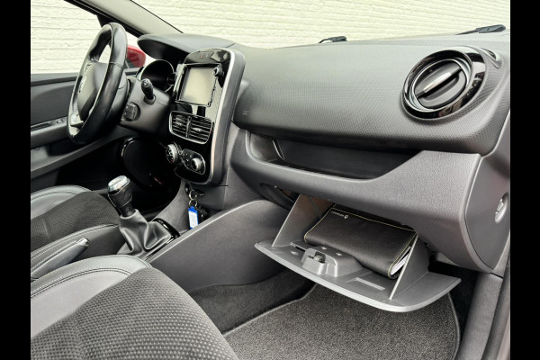 Renault Clio 0.9 TCe Intens Climate control Cruise control Bekleding half leer/half stof Parkeersensoren v/a plus camera