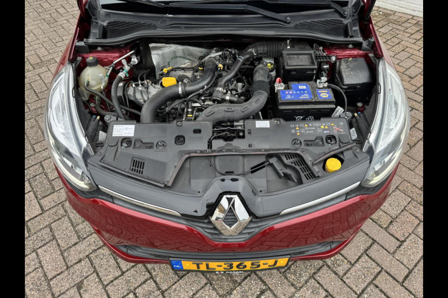 Renault Clio 0.9 TCe Intens Climate control Cruise control Bekleding half leer/half stof Parkeersensoren v/a plus camera