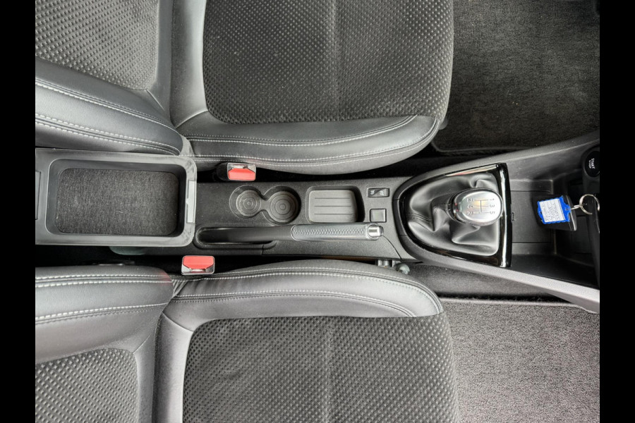 Renault Clio 0.9 TCe Intens Climate control Cruise control Bekleding half leer/half stof Parkeersensoren v/a plus camera