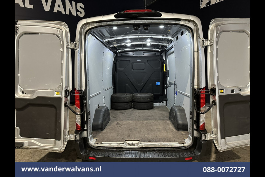 Ford Transit 2.0 TDCI 130pk L2H2 Euro6 Airco | Camera | Navigatie | Apple Carplay | Android Auto LED, Cruiscontrol, Verwamde voorruit, Bijrijdersbank, Parkeersensoren
