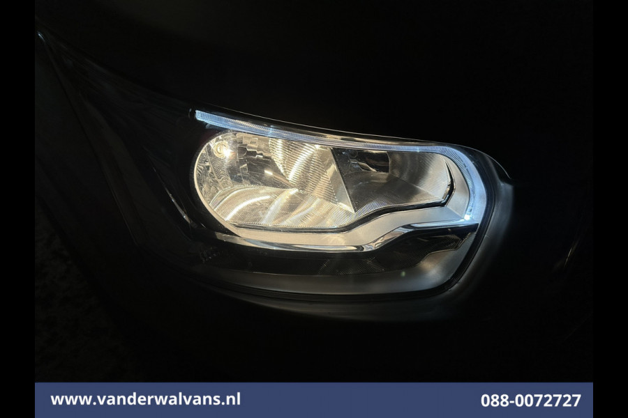 Ford Transit 2.0 TDCI 130pk L2H2 Euro6 Airco | Camera | Navigatie | Apple Carplay | Android Auto LED, Cruiscontrol, Verwamde voorruit, Bijrijdersbank, Parkeersensoren