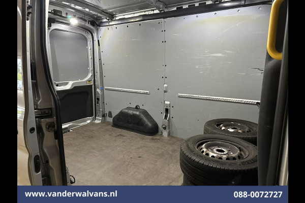 Ford Transit 2.0 TDCI 130pk L2H2 Euro6 Airco | Camera | Navigatie | Apple Carplay | Android Auto LED, Cruiscontrol, Verwamde voorruit, Bijrijdersbank, Parkeersensoren