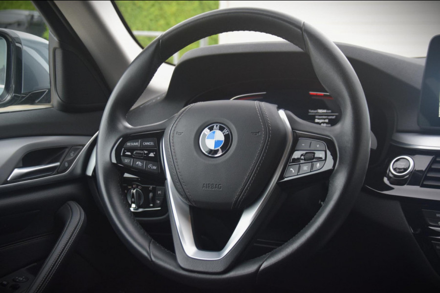 BMW 5 Serie 520i Business Edition Plus CAMERA/HIFI SYSTEM/ADAPTIEVE CRUISE CONTROL