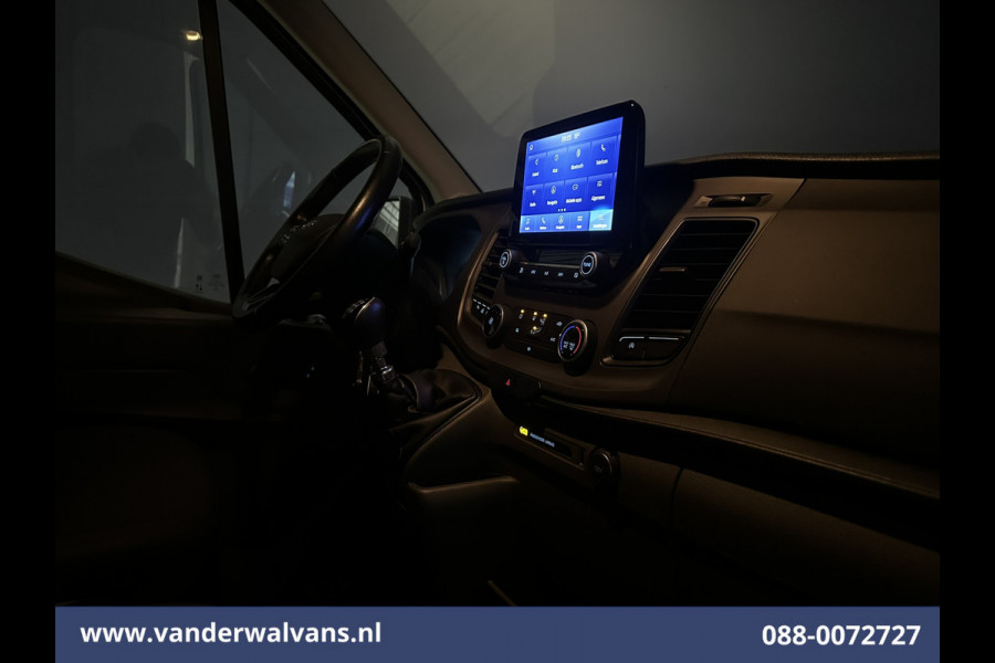 Ford Transit 2.0 TDCI 131pk L2H2 Euro6 Airco | Camera | Navigatie | Apple Carplay | Android Auto LED, Cruiscontrol, Verwarmde Voorruit, Bijrijdersbank, Parkeersensoren, 2550kg trekvermogen