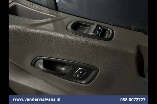 Ford Transit 2.0 TDCI 131pk L2H2 Euro6 Airco | Camera | Navigatie | Apple Carplay | Android Auto LED, Cruiscontrol, Verwarmde Voorruit, Bijrijdersbank, Parkeersensoren, 2550kg trekvermogen