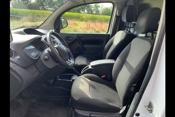 Renault Kangoo 1.5dCi 90PK Maxi L2H1 Airco Navi Cruise Control Imperiaal Trekhaak Pdc Bluetooth Schuifdeur Betonplex Vloer Wandbetimmering Energy Comfort Euro 6