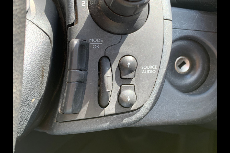 Renault Kangoo 1.5dCi 90PK Maxi L2H1 Airco Navi Cruise Control Imperiaal Trekhaak Pdc Bluetooth Schuifdeur Betonplex Vloer Wandbetimmering Energy Comfort Euro 6